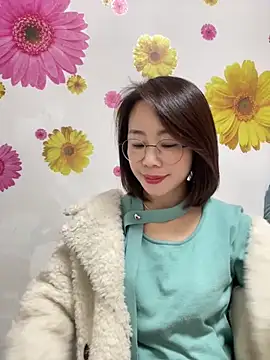 Snapshot of xiaoling2358 chatting on December 2025 07:23:01 AM xiaoling2358 online show from December 2025 07:23:01 AM