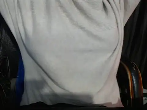 Snapshot of Queen_Bhanu chatting on December 2025 07:12:02 PM Queen Bhanu online show from December 2025 07:12:02 PM