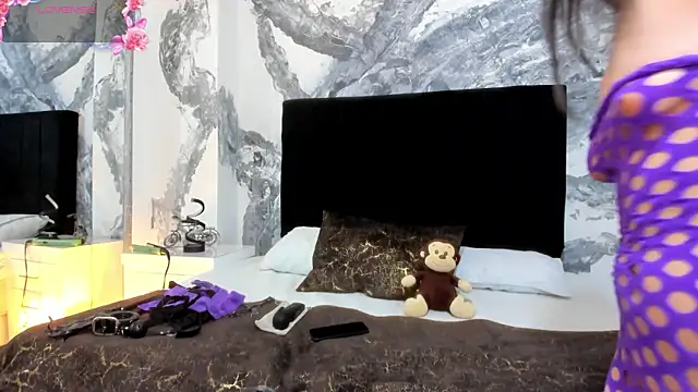 Snapshot of VictoriaSaenz1_ chatting on December 2025 06:01:02 AM VictoriaSaenz1 online show from December 2025 06:01:02 AM