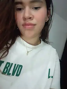 emy ross  online show from December 2025 05:02:02 AM