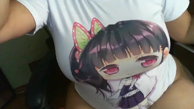 Snapshot of DiivaMarii chatting on December 2025 04:00:01 PM DiivaMarii online show from December 2025 04:00:01 PM