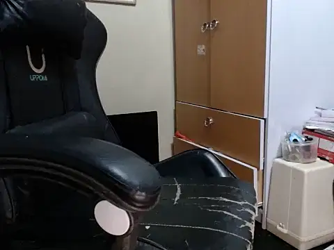 DiivaMarii online show from May 2026 04:13:02 PM