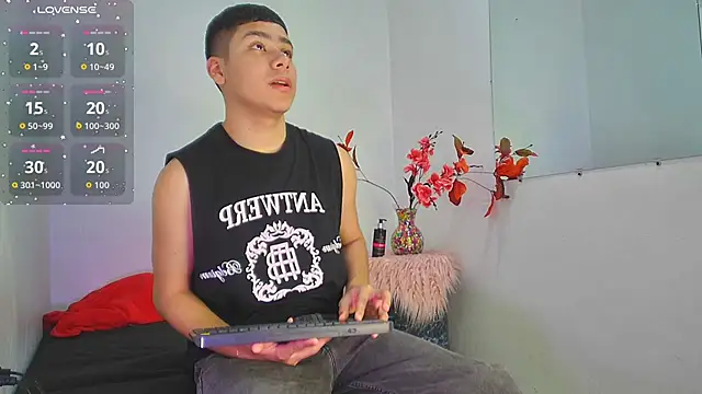 Snapshot of Lucastorrez01 chatting on December 2025 03:16:02 AM Lucastorrez01 online show from December 2025 03:16:02 AM