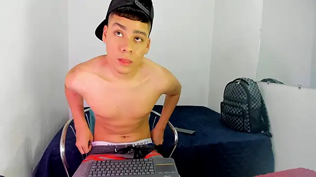 Snapshot of Lucastorrez01 chatting on July 2026 12:23:02 AM Lucastorrez01 online show from July 2026 12:23:02 AM