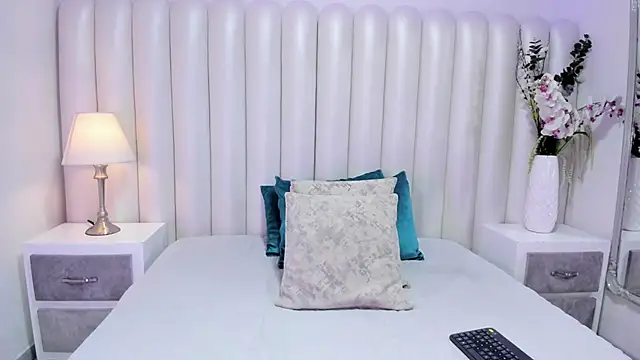 Snapshot of MiaWelkin_ chatting on November 2025 10:49:02 AM MiaWelkin online show from November 2025 10:49:02 AM