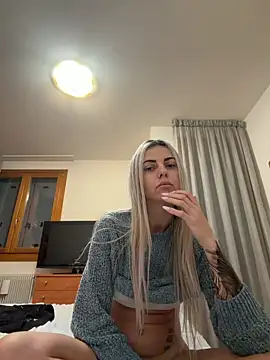 feliciafelon online show from February 2026 06:49:02 PM