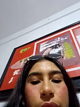 skinnyrox online show from March 2026 12:05:02 AM