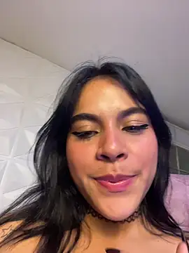 Sophie wyld online show from November 2025 02:39:02 AM