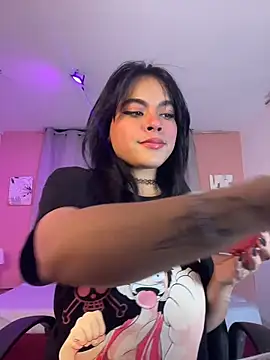 Sophie wyld online show from November 2025 03:28:02 AM