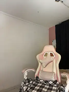 Sophie wyld online show from December 2025 12:04:01 AM