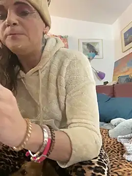 Snapshot of tsashelayamylynzy chatting on December 2025 03:49:02 AM tsashelayamylynzy online show from December 2025 03:49:02 AM