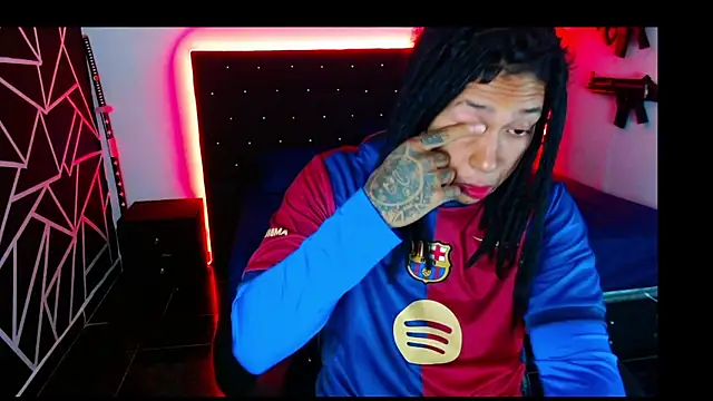 Zero-X9 online show from November 2025 01:04:02 AM