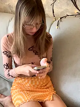 artshadowvibe online show from December 2025 07:36:01 AM