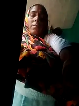 Snapshot of Xx_savita chatting on April 2026 09:37:02 AM Xx savita online show from April 2026 09:37:02 AM