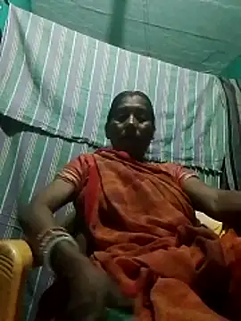Snapshot of Xx_savita chatting on May 2026 05:43:01 PM Xx savita online show from May 2026 05:43:01 PM