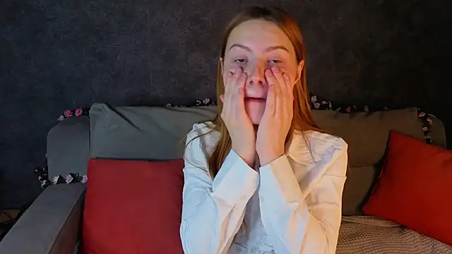 Diana Brooks online show from December 2025 01:22:02 AM