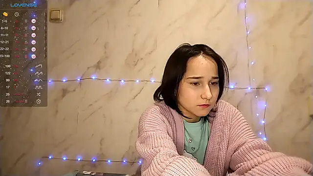 TianaMeiser online show from December 2025 12:22:02 PM