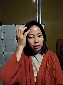 Snapshot of Cat-meow chatting on December 2025 01:15:01 PM Cat-meow online show from December 2025 01:15:01 PM