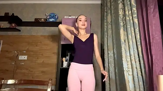 BrocadedEmulsion online show from November 2025 04:16:02 PM