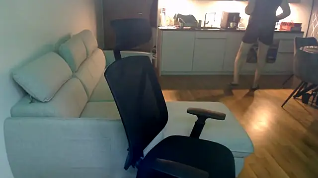 Buidapest online show from February 2026 01:59:02 AM