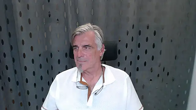 Snapshot of Buidapest chatting on June 2026 04:13:02 AM Buidapest online show from June 2026 04:13:02 AM