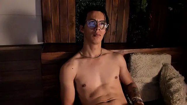 Snapshot of Brandon_starkk chatting on November 2025 12:16:01 PM Brandon starkk online show from November 2025 12:16:01 PM