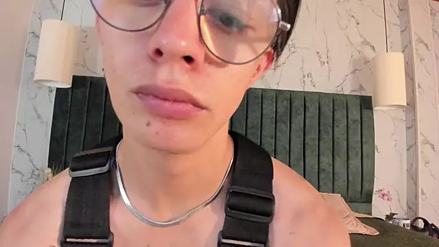 Snapshot of Brandon_starkk chatting on December 2025 11:59:01 AM Brandon starkk online show from December 2025 11:59:01 AM