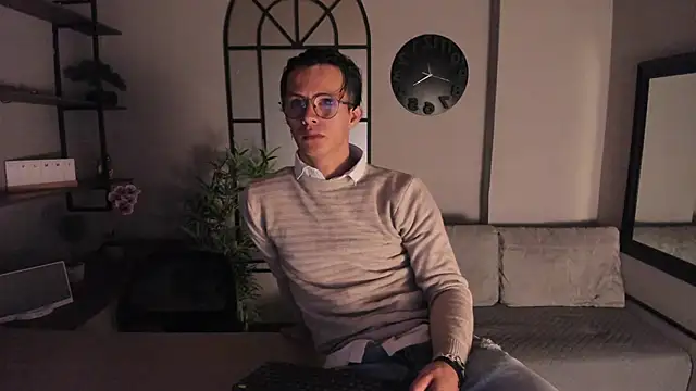 Snapshot of Brandon_starkk chatting on December 2025 11:47:01 AM Brandon starkk online show from December 2025 11:47:01 AM