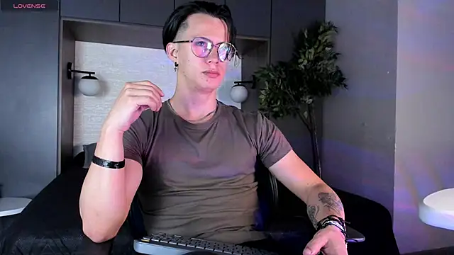 Brandon starkk online show from February 2026 11:39:01 AM