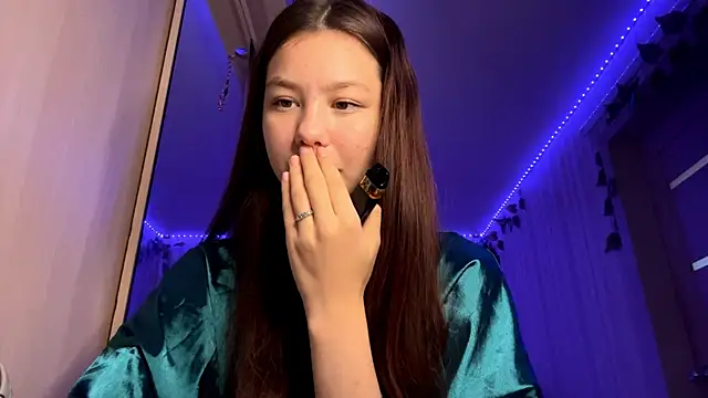 Snapshot of CutieSlim chatting on November 2025 09:10:01 AM CutieSlim online show from November 2025 09:10:01 AM