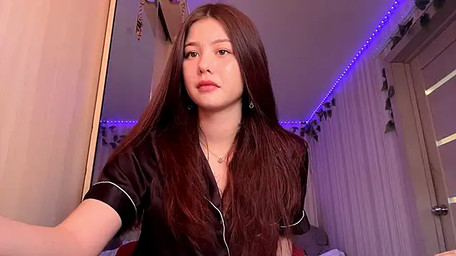 Snapshot of CutieSlim chatting on December 2025 06:08:02 AM CutieSlim online show from December 2025 06:08:02 AM