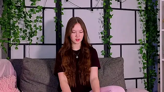 Snapshot of MelvinaEbner chatting on February 2026 07:08:02 AM MelvinaEbner online show from February 2026 07:08:02 AM