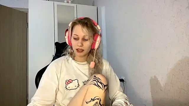 FoxySable online show from December 2025 08:29:02 AM