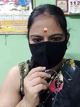 Snapshot of Queen-Neha chatting on December 2025 05:51:02 PM Queen-Neha online show from December 2025 05:51:02 PM