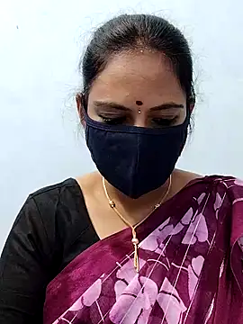 Snapshot of Queen-Neha chatting on December 2025 05:53:02 PM Queen-Neha online show from December 2025 05:53:02 PM