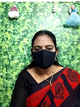 Snapshot of Queen-Neha chatting on December 2025 05:45:02 AM Queen-Neha online show from December 2025 05:45:02 AM