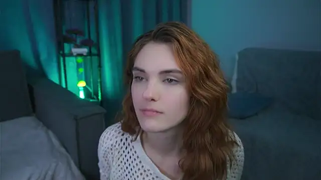 Snapshot of foxy_cute4you chatting on December 2025 07:10:02 PM foxy cute4you online show from December 2025 07:10:02 PM