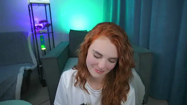 foxy cute4you online show from April 2026 06:35:01 PM