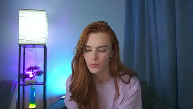 Snapshot of foxy_cute4you chatting on May 2026 06:35:01 PM foxy cute4you online show from May 2026 06:35:01 PM