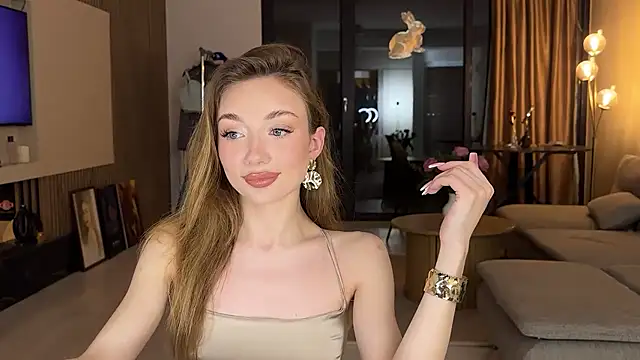 Jolienne online show from May 2026 08:06:02 PM