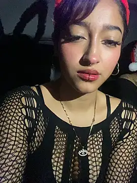 Snapshot of LilithMonette chatting on December 2025 05:38:02 AM LilithMonette online show from December 2025 05:38:02 AM