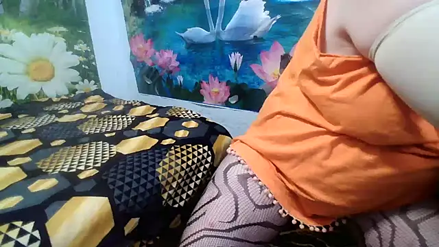 AnnaXGoldX online show from May 2026 01:10:02 PM