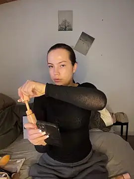 Snapshot of Sandrasnoww chatting on December 2025 12:32:01 PM Sandrasnoww online show from December 2025 12:32:01 PM