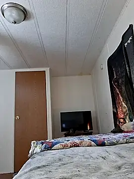 Snapshot of MaitressePomme3 chatting on November 2025 01:55:02 PM MaitressePomme3 online show from November 2025 01:55:02 PM