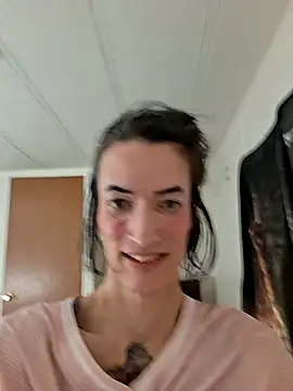 Snapshot of MaitressePomme3 chatting on November 2025 02:19:01 PM MaitressePomme3 online show from November 2025 02:19:01 PM