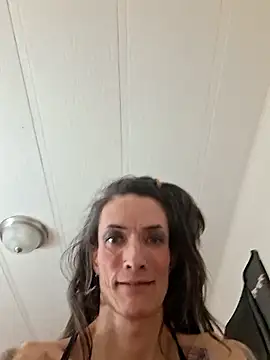 Snapshot of MaitressePomme3 chatting on December 2025 11:42:02 PM MaitressePomme3 online show from December 2025 11:42:02 PM