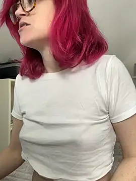 winestaindlips online show from February 2026 05:20:01 PM