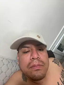 Snapshot of Pelotas2000 chatting on November 2025 03:29:02 PM Pelotas2000 online show from November 2025 03:29:02 PM