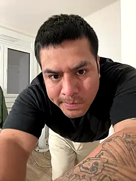 Snapshot of Pelotas2000 chatting on November 2025 06:01:01 PM Pelotas2000 online show from November 2025 06:01:01 PM