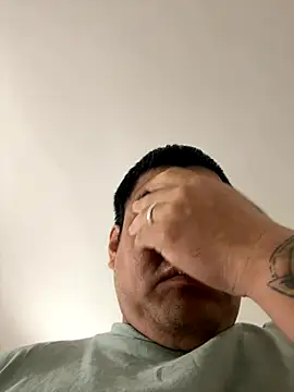 Snapshot of Pelotas2000 chatting on December 2025 05:44:02 PM Pelotas2000 online show from December 2025 05:44:02 PM